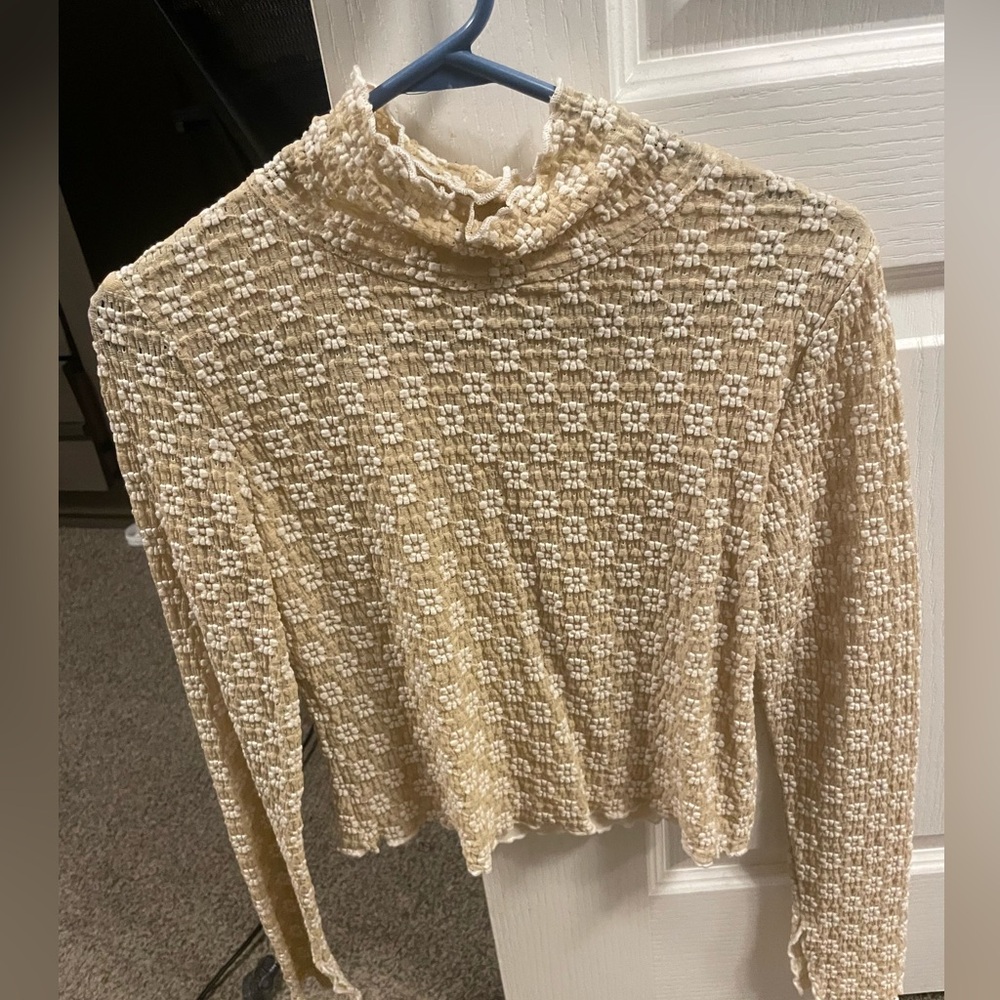Long sleeve dressy top